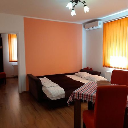 Kety Apartments Крагуєваць Екстер'єр фото