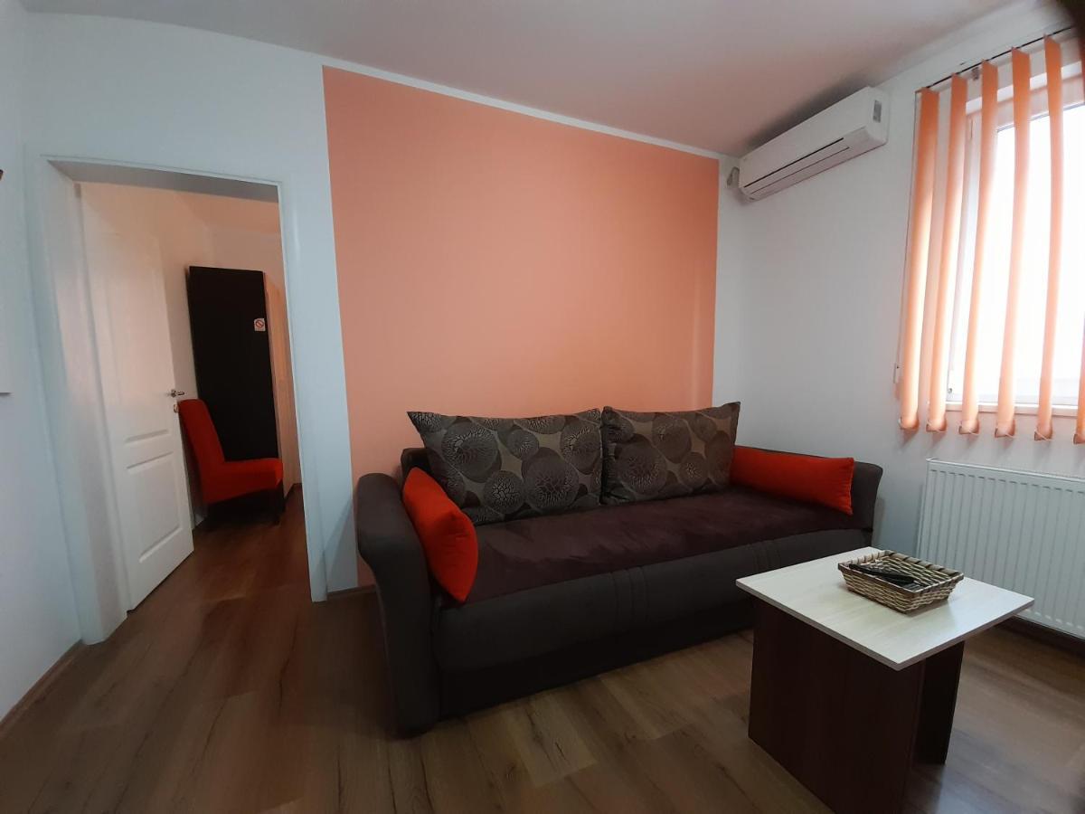 Kety Apartments Крагуєваць Екстер'єр фото