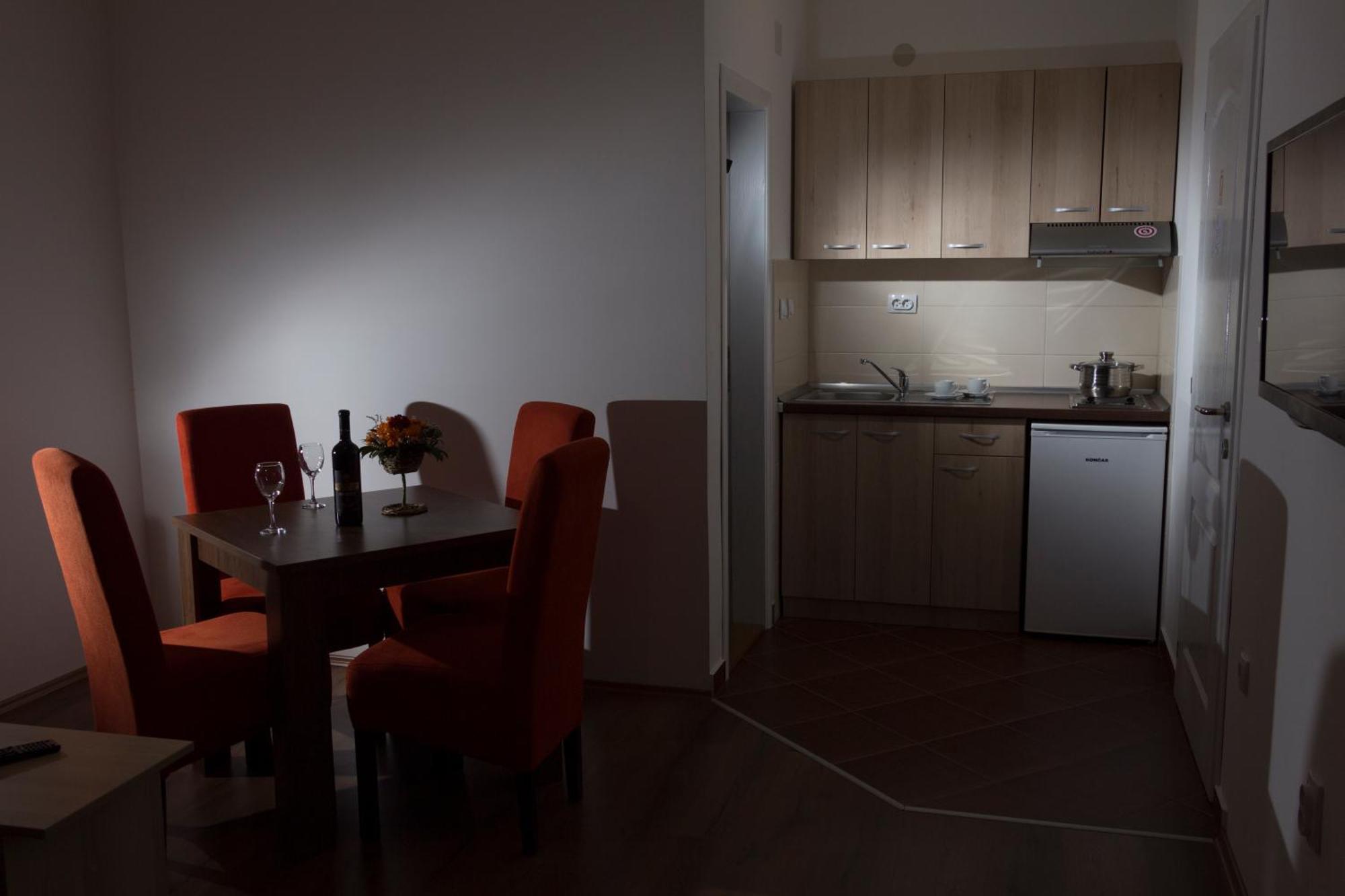 Kety Apartments Крагуєваць Номер фото