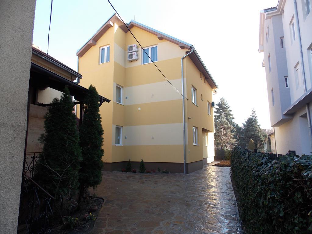 Kety Apartments Крагуєваць Екстер'єр фото