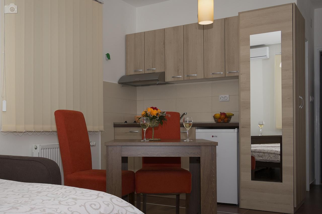 Kety Apartments Крагуєваць Екстер'єр фото